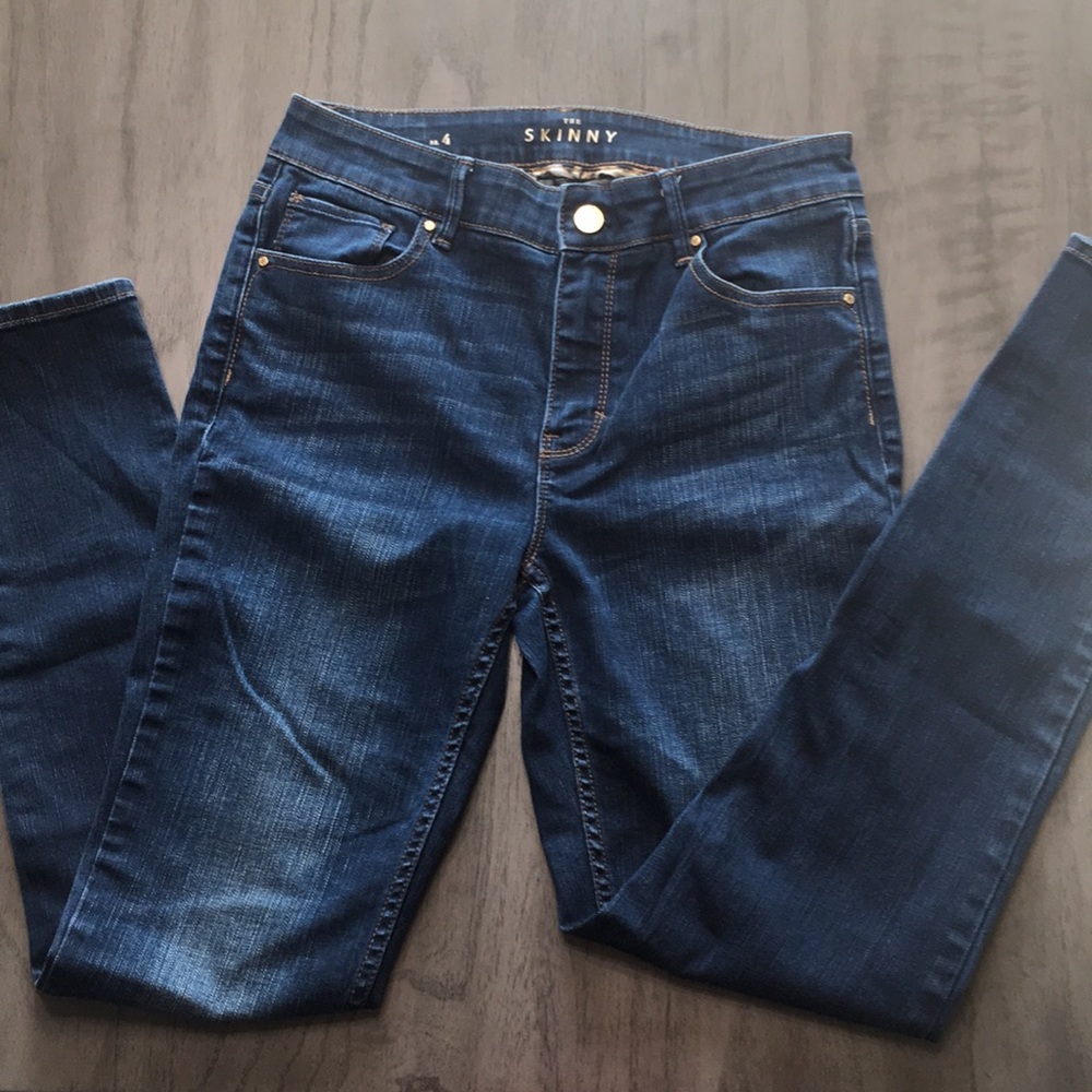 WHBM The Skinny Jean Size 4 EUC